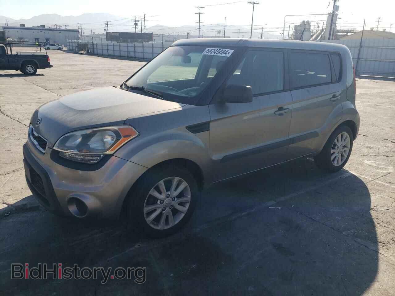 Фотография KNDJT2A65C7464326 - KIA SOUL 2012