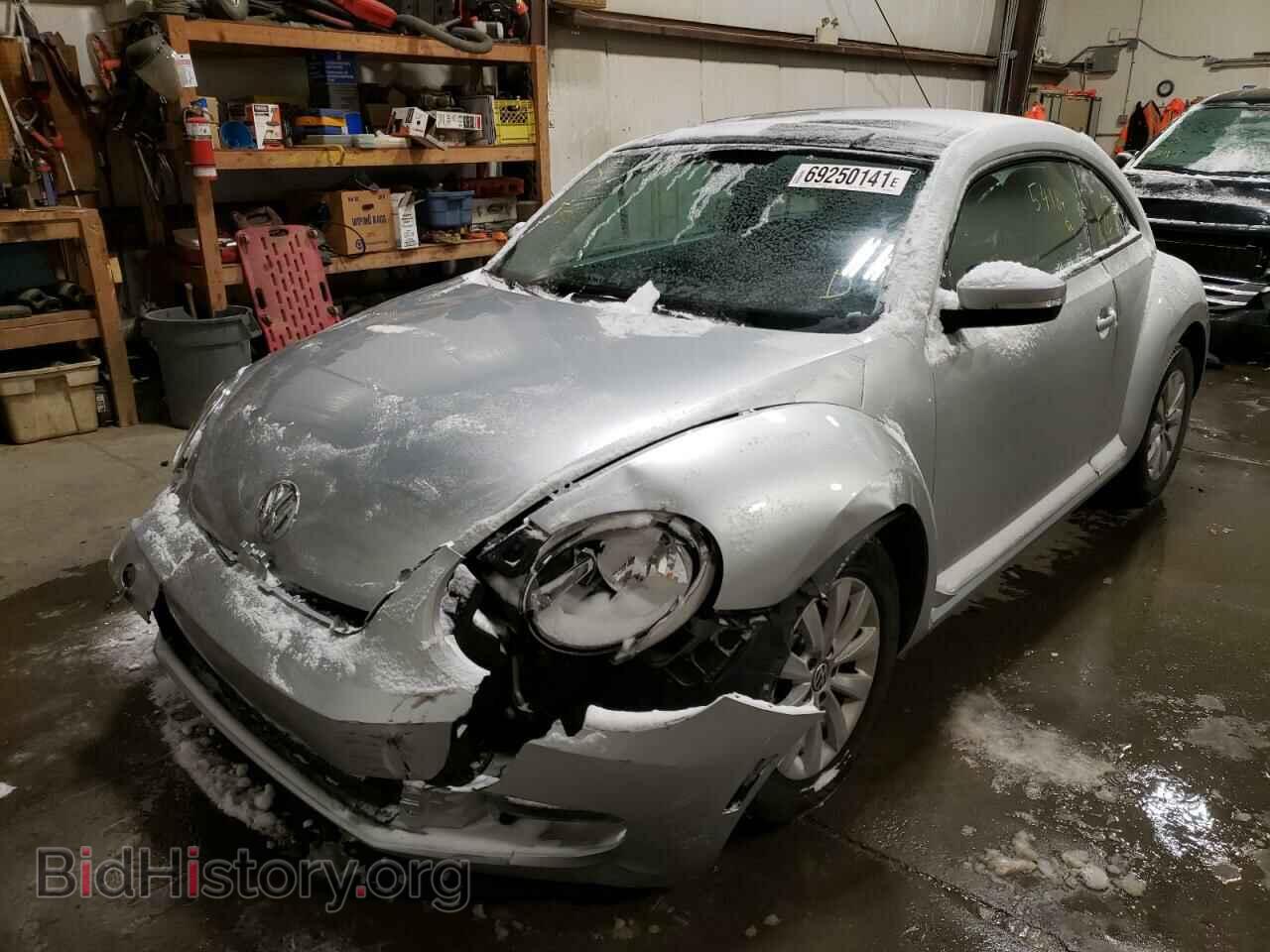2012 VOLKSWAGEN BEETLE - VIN: 3VWJX7AT9CM633709 - Фото 2