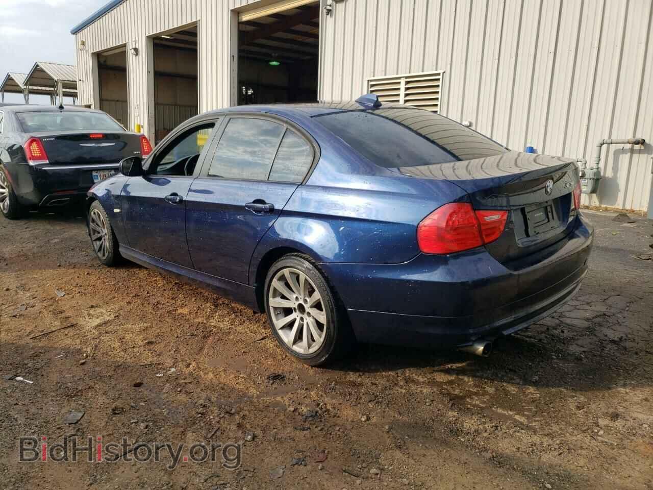 2011 BMW 3 SERIES - VIN: WBAPH7C55BA800892 - Фото 2