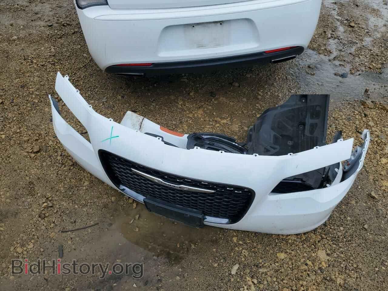 2016 CHRYSLER 300 - VIN: 2C3CCABG2GH261130 - Фото 12