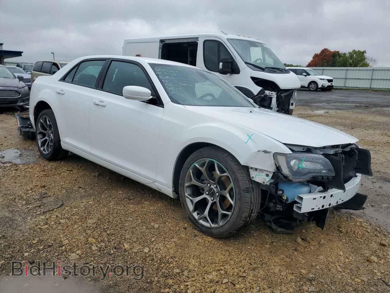 2016 CHRYSLER 300 - VIN: 2C3CCABG2GH261130 - Фото 4
