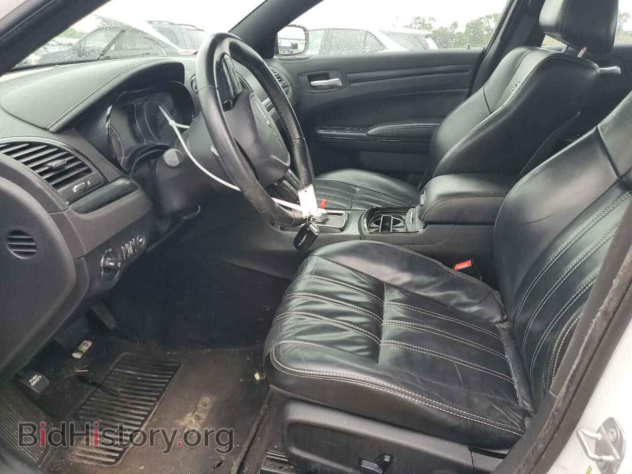 2016 CHRYSLER 300 - VIN: 2C3CCABG2GH261130 - Фото 7