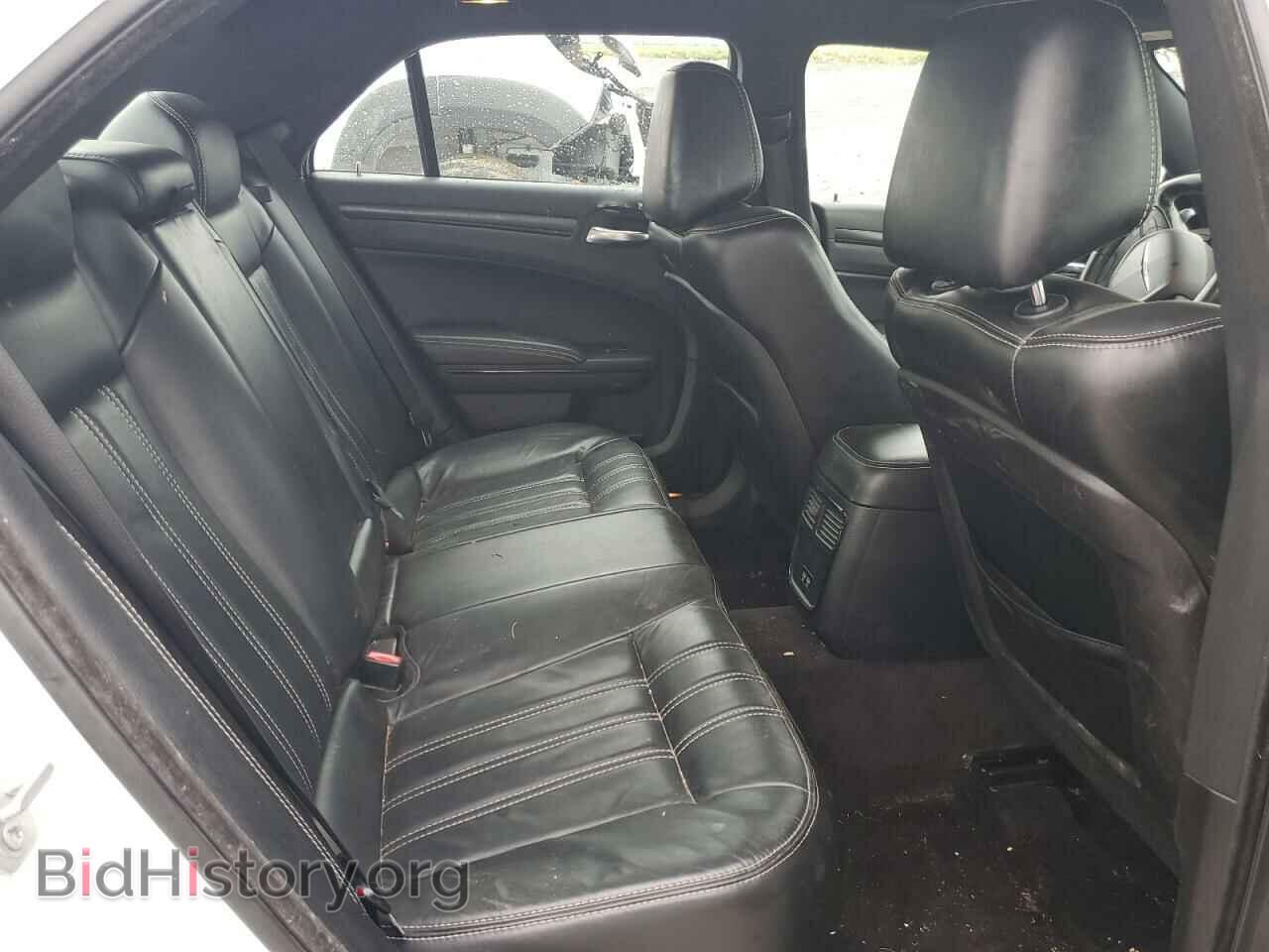 2016 CHRYSLER 300 - VIN: 2C3CCABG2GH261130 - Фото 10