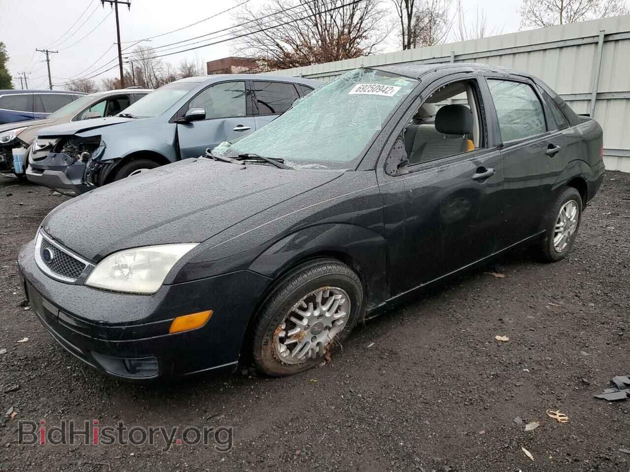 Photo 1FAHP34N47W307142 - FORD FOCUS 2007