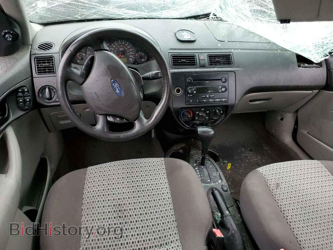 2007 FORD FOCUS - VIN: 1FAHP34N47W307142 - Фото 8