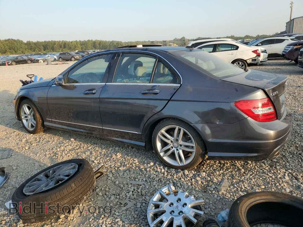 2014 MERCEDES-BENZ C-CLASS - VIN: WDDGF4HB2EA962267 - Фото 2