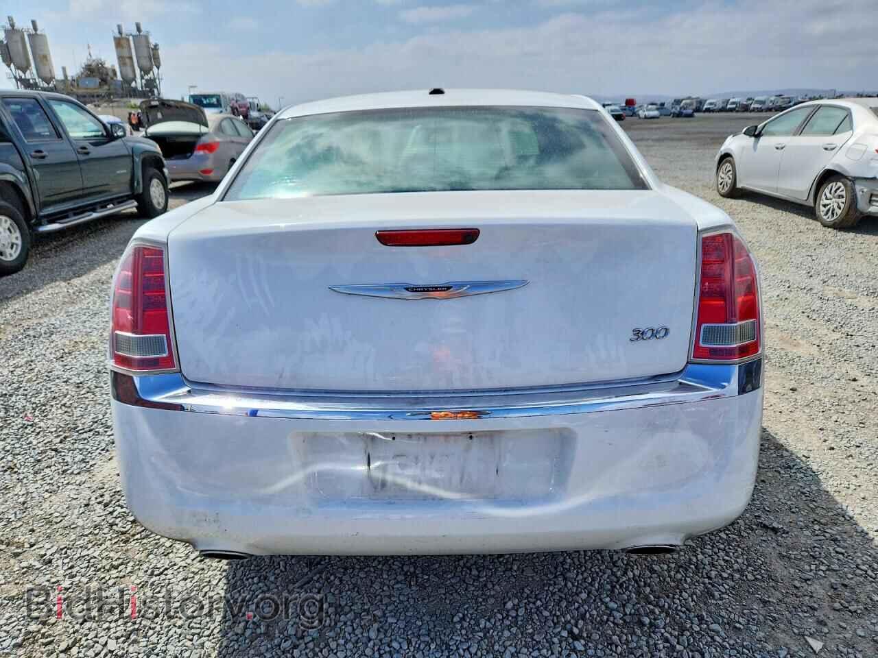 2013 CHRYSLER 300 - VIN: 2C3CCAAG4DH735429 - Photo 6