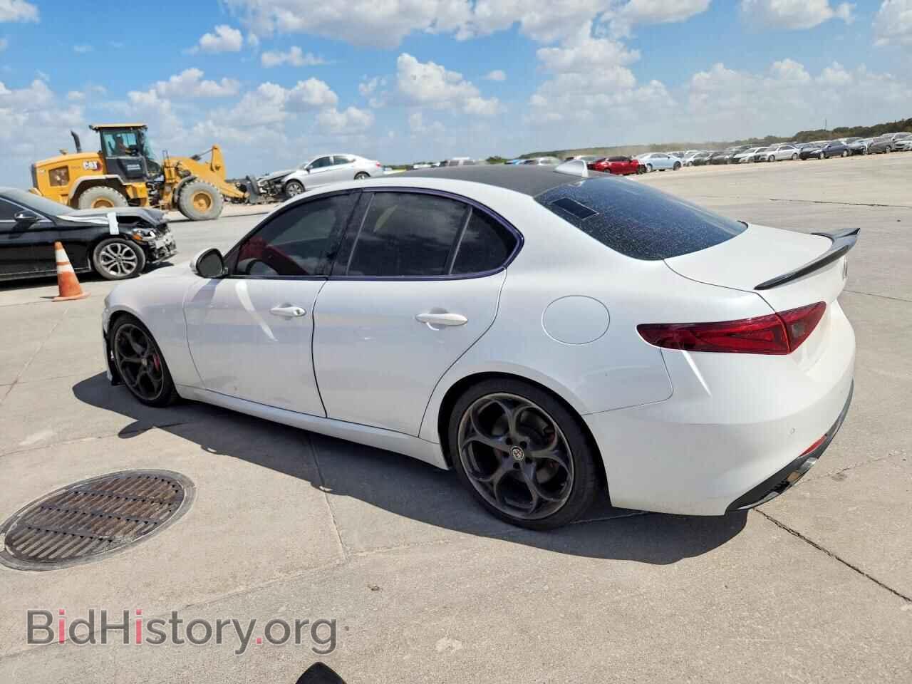2017 ALFA ROMEO GIULIA - VIN: ZARFAECN0H7543661 - Фото 2