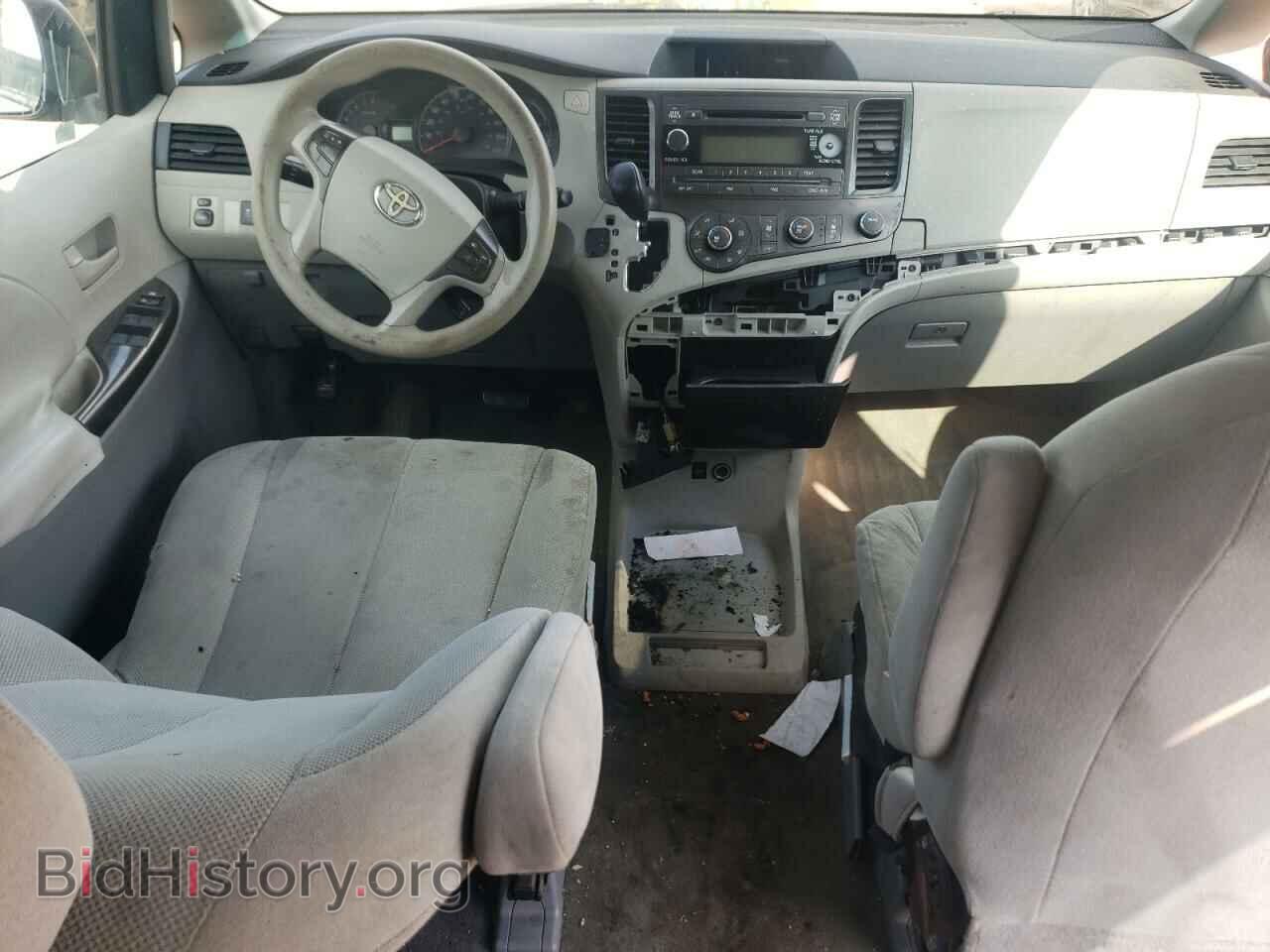 2011 TOYOTA SIENNA - VIN: 5TDKA3DC4BS007741 - Фото 8
