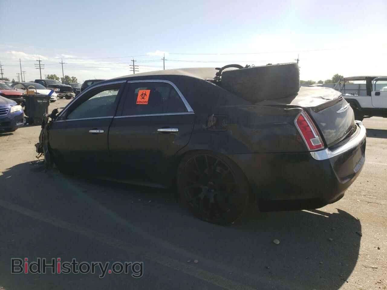 2014 CHRYSLER 300 - VIN: 2C3CCAET0EH117971 - Фото 2