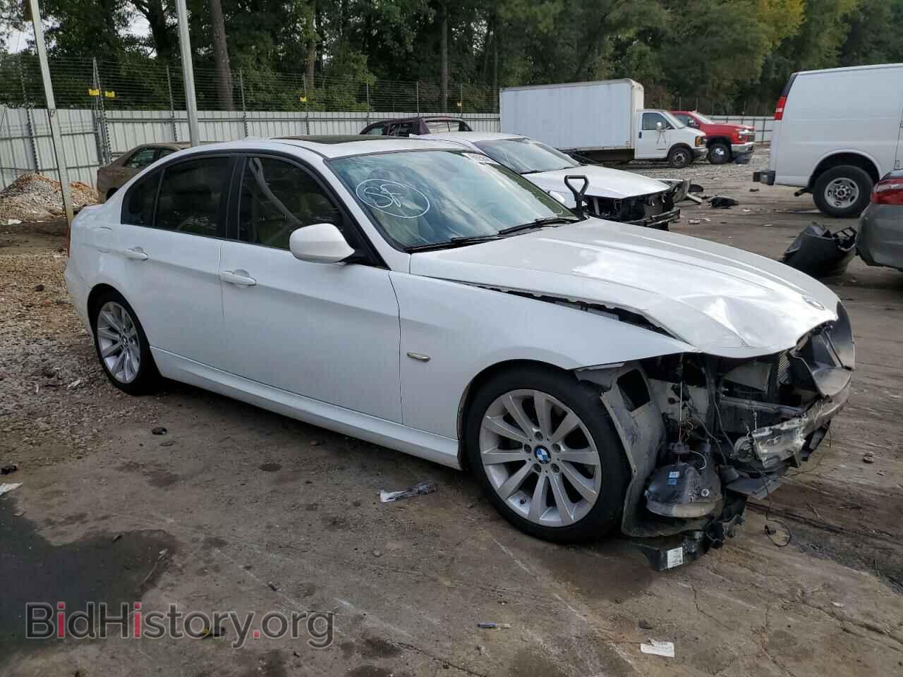 2011 BMW 3 SERIES - VIN: WBAPH7C53BE678297 - Фото 4