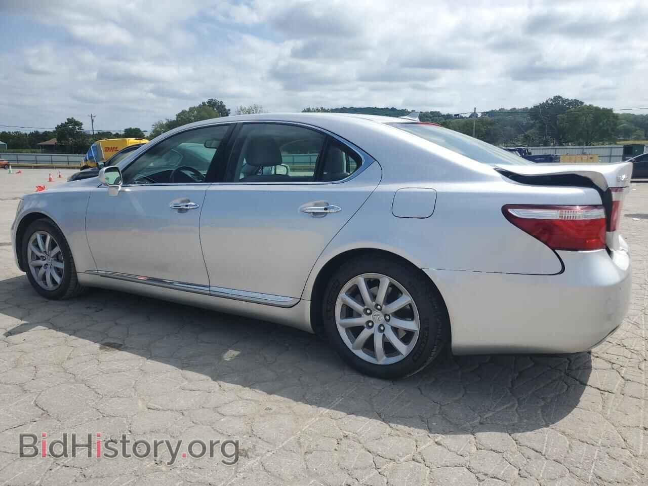 2007 LEXUS LS460 - VIN: JTHBL46F375016045 - Photo 2
