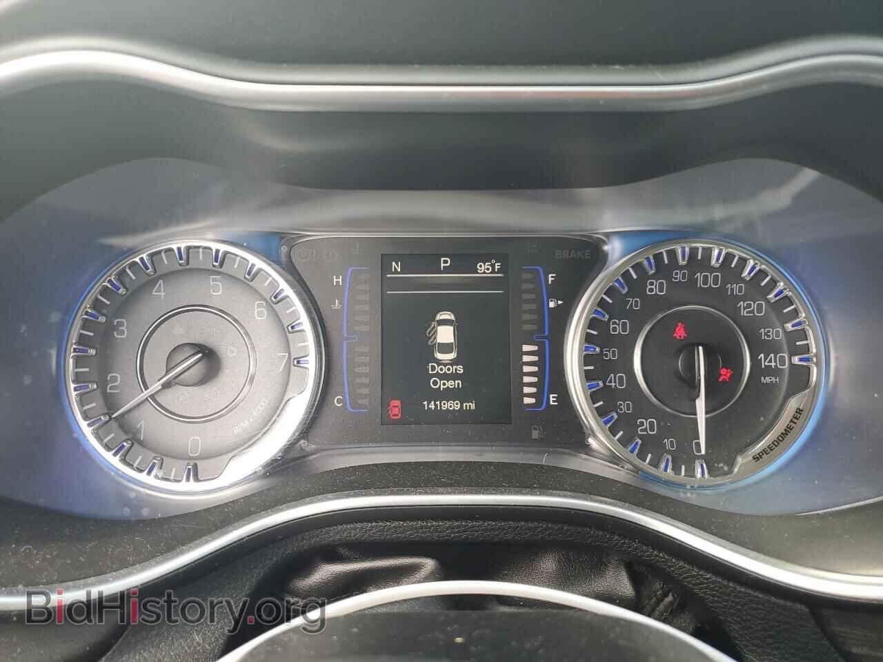 2016 CHRYSLER 200 - VIN: 1C3CCCAB7GN150100 - Фото 9