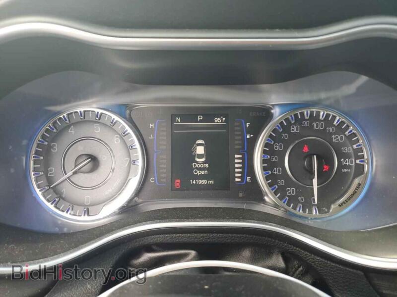 2016 Chrysler 200 (VIN 1C3CCCAB7GN150100) — фото 9 из 13