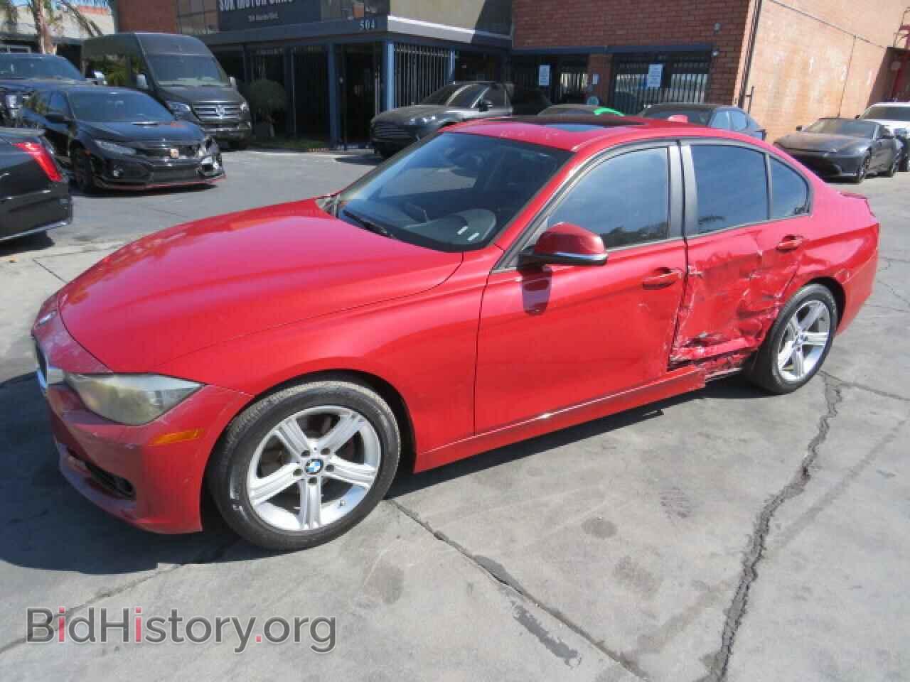2013 BMW 3 SERIES - VIN: WBA3B1C58DF461693 - Фото 2