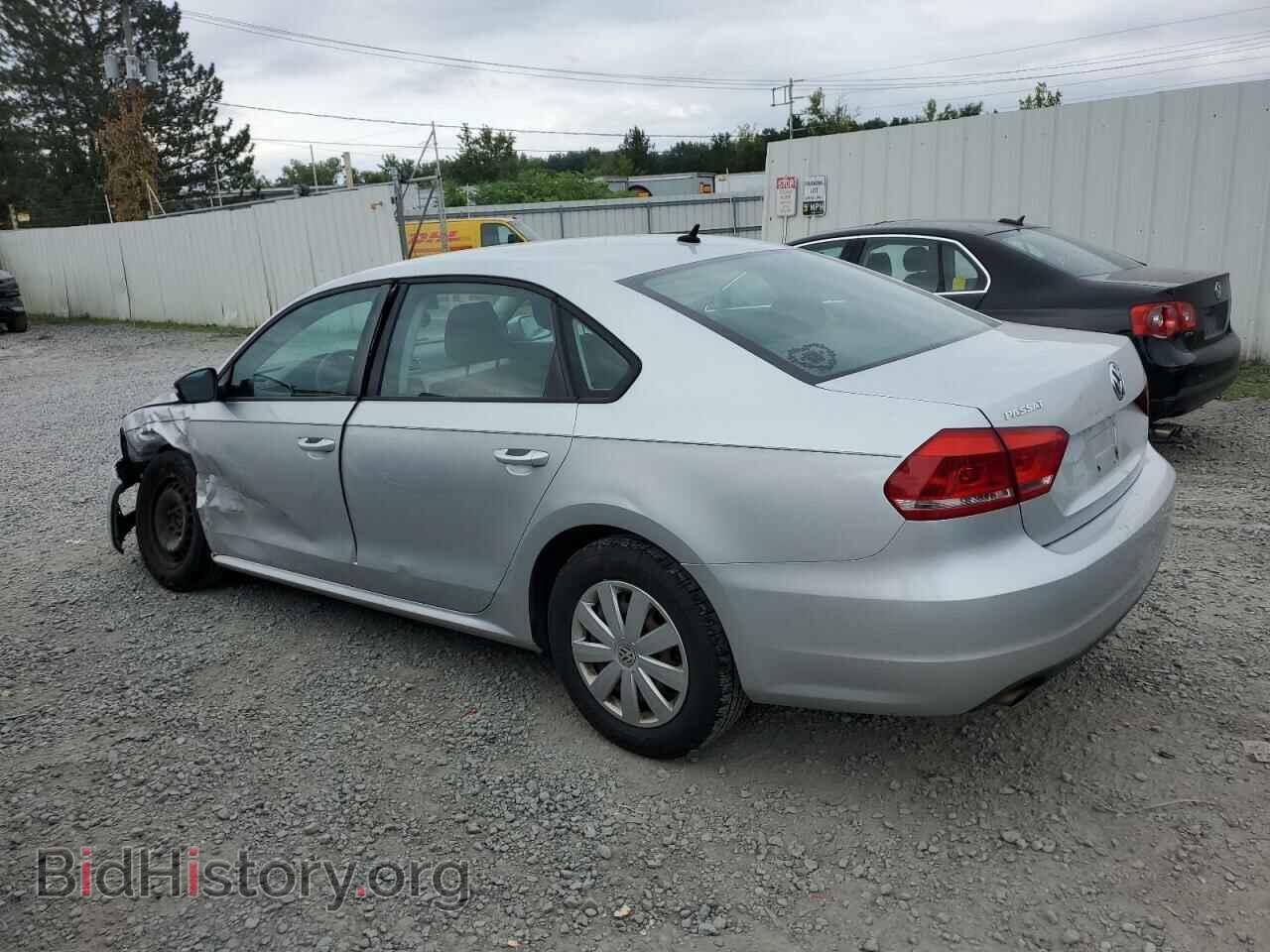 2013 VOLKSWAGEN PASSAT - VIN: 1VWAP7A33DC009875 - Фото 2