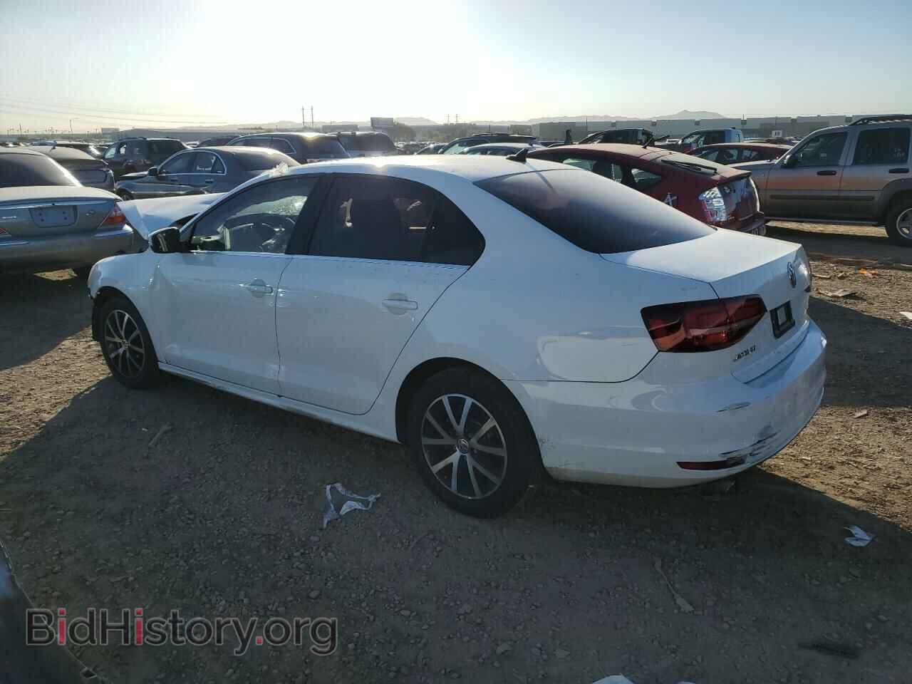 2017 VOLKSWAGEN JETTA - VIN: 3VWDB7AJ6HM309344 - Фото 2
