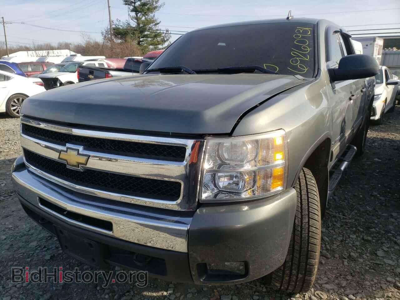 2011 CHEVROLET SILVERADO - VIN: 3GCPKSE31BG230314 - Фото 2