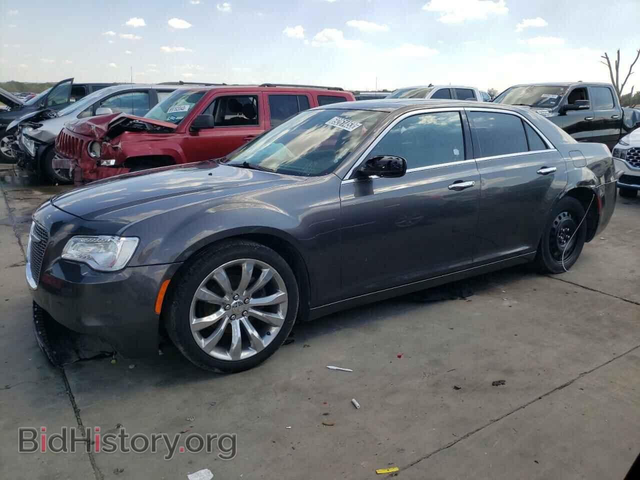 Фотография 2C3CCAEG5KH568599 - CHRYSLER 300 2019