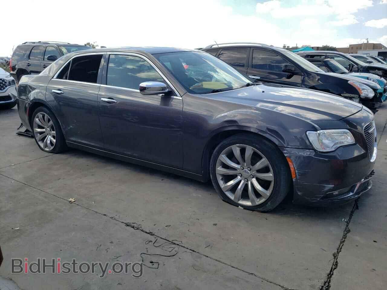 2019 CHRYSLER 300 - VIN: 2C3CCAEG5KH568599 - Фото 4