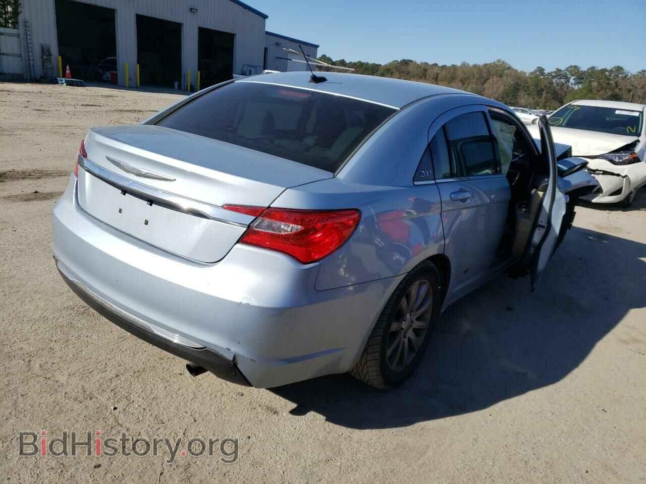 2013 CHRYSLER 200 - VIN: 1C3CCBBB7DN571013 - Фото 4