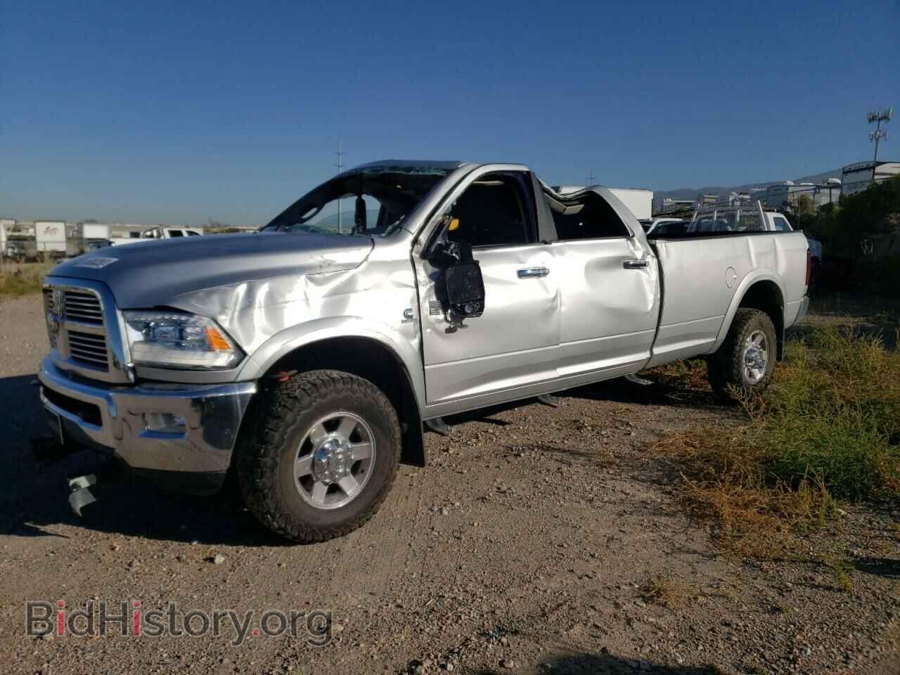 Photo 3D73Y3CL7BG634780 - DODGE All Models 2011