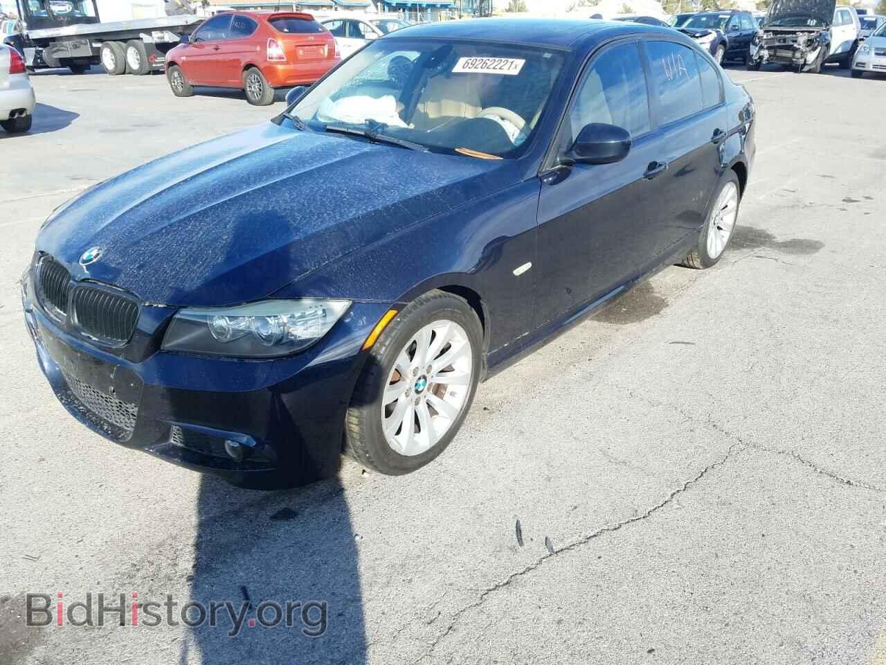 2009 BMW 3 SERIES - VIN: WBAPH57579NL79825 - Фото 2