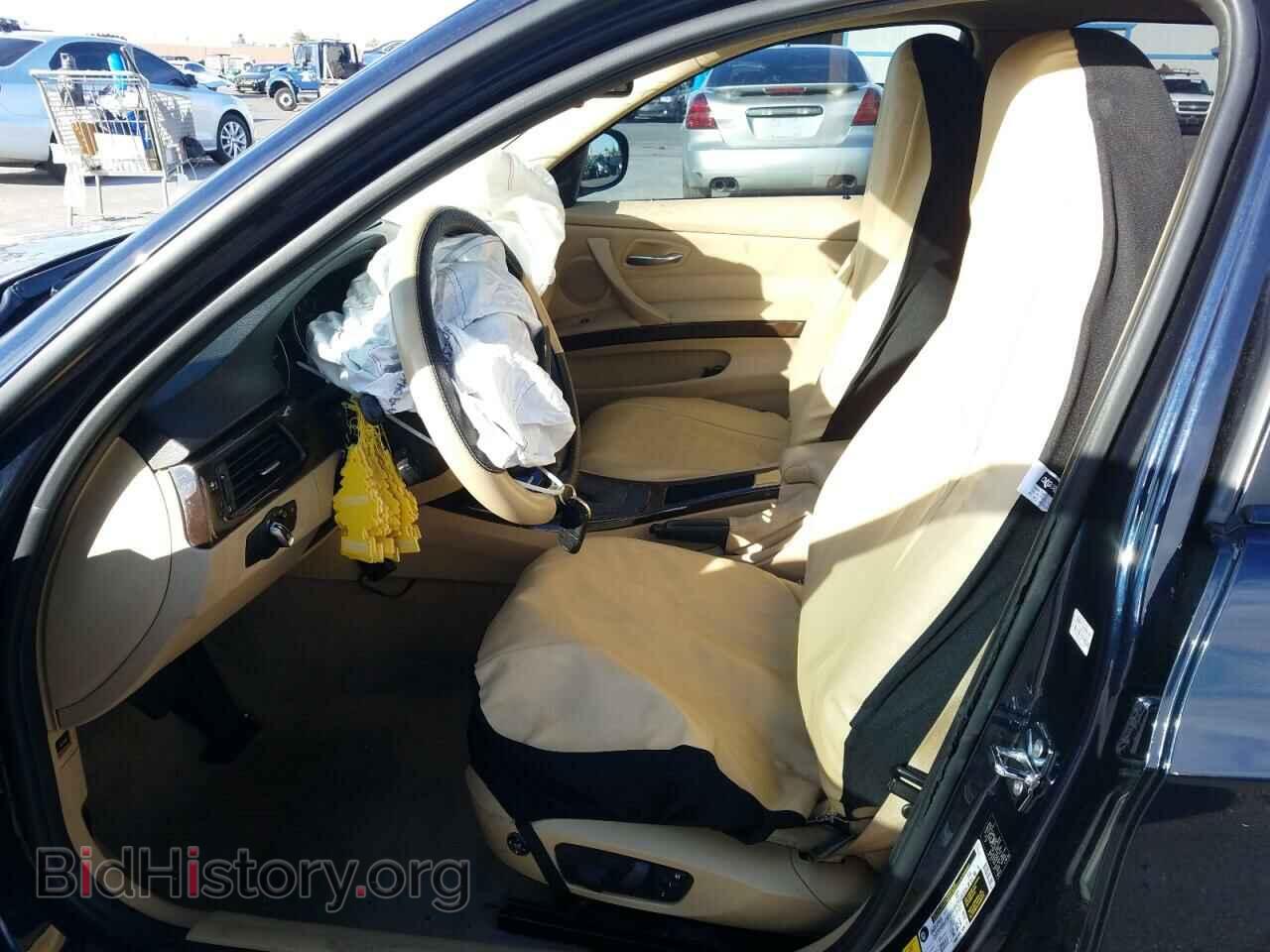 2009 BMW 3 SERIES - VIN: WBAPH57579NL79825 - Фото 5
