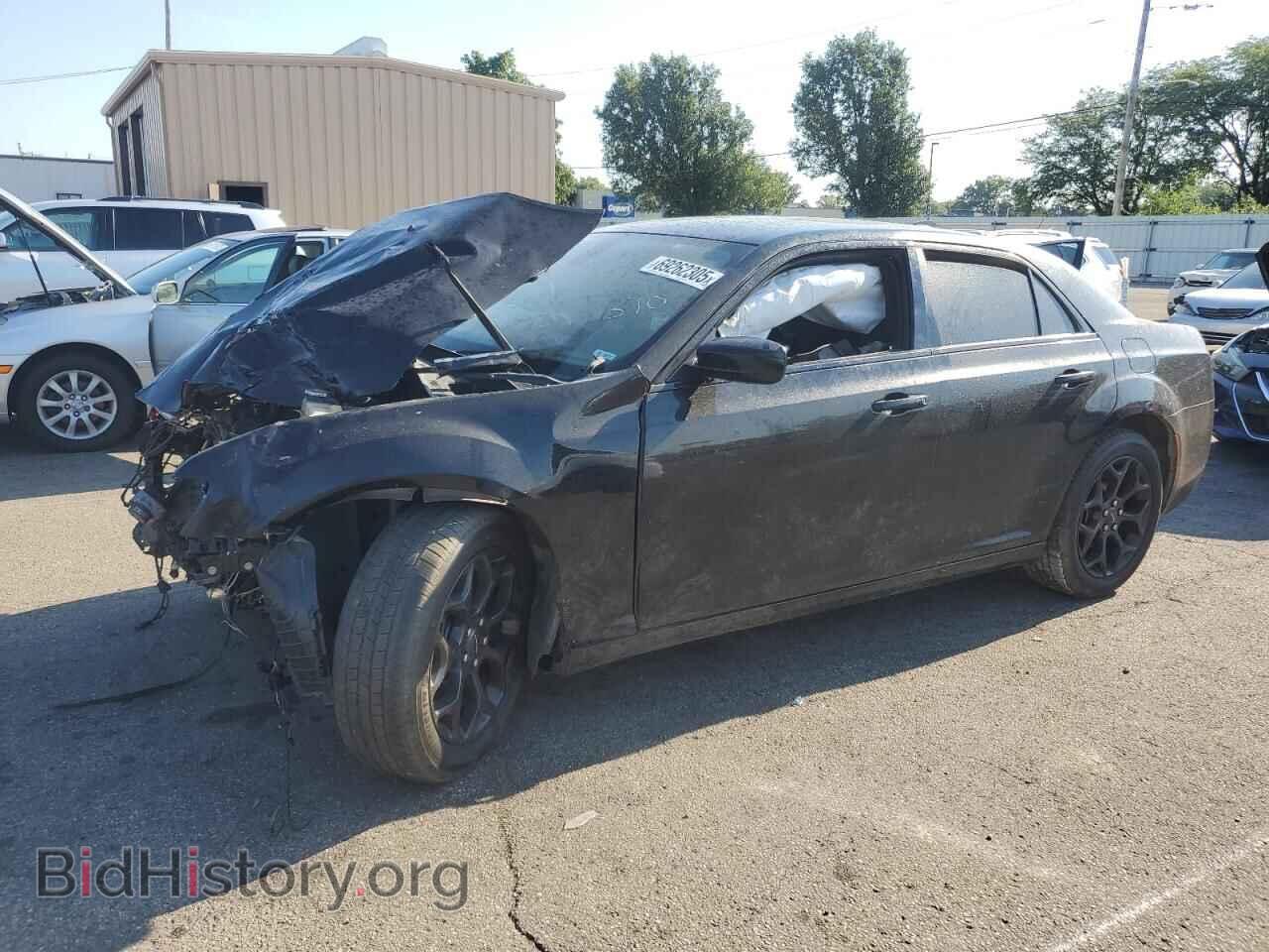 Фотография 2C3CCAGG8KH648900 - CHRYSLER 300 2019