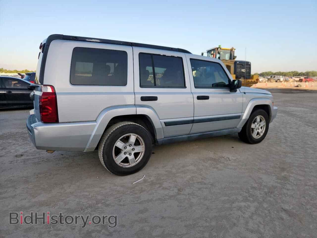 2006 JEEP COMMANDER - VIN: 1J8HH48N26C203216 - Photo 3