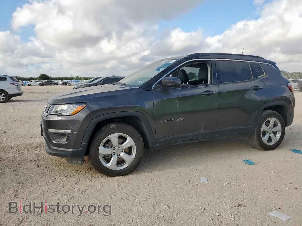 Фотография 3C4NJDBB5JT282178 - JEEP COMPASS 2018