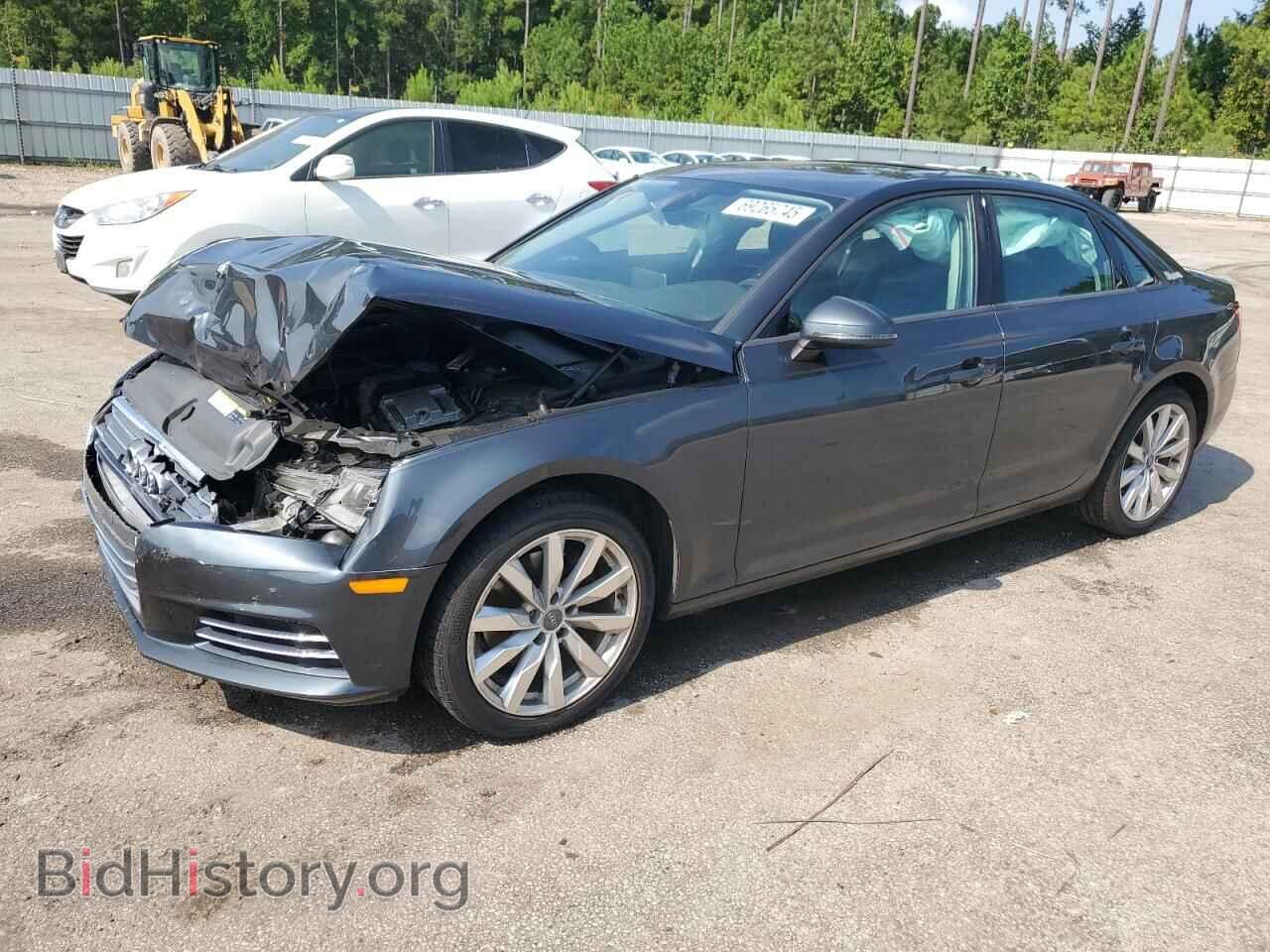 Photo WAUGMAF46HN066969 - AUDI A4 2017
