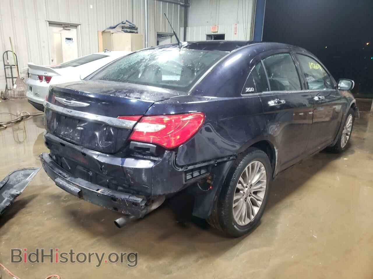 2011 CHRYSLER 200 - VIN: 1C3BC2FB2BN504032 - Фото 4