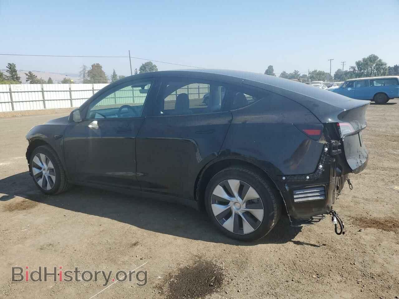 2023 TESLA MODEL Y - VIN: 7SAYGDEE5PF631125 - Фото 2