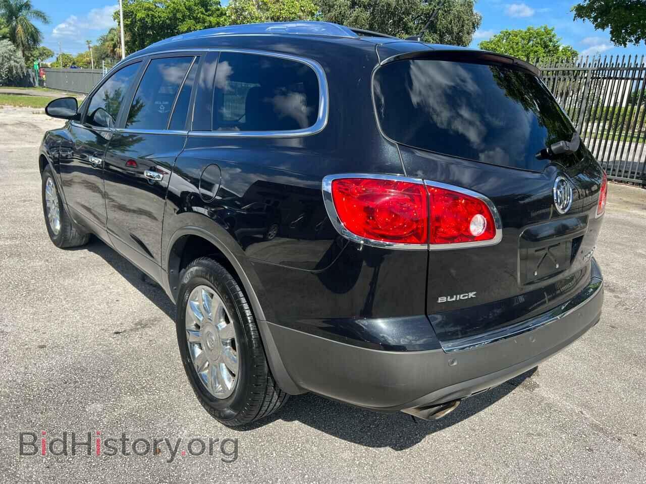 2011 BUICK ENCLAVE - VIN: 5GAKRBED1BJ407376 - Фото 2