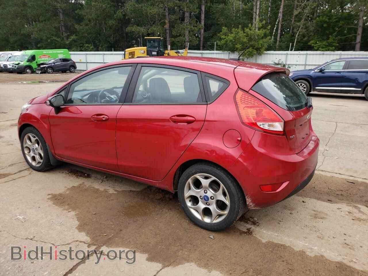 2011 FORD FIESTA - VIN: 3FADP4FJ8BM233828 - Фото 2