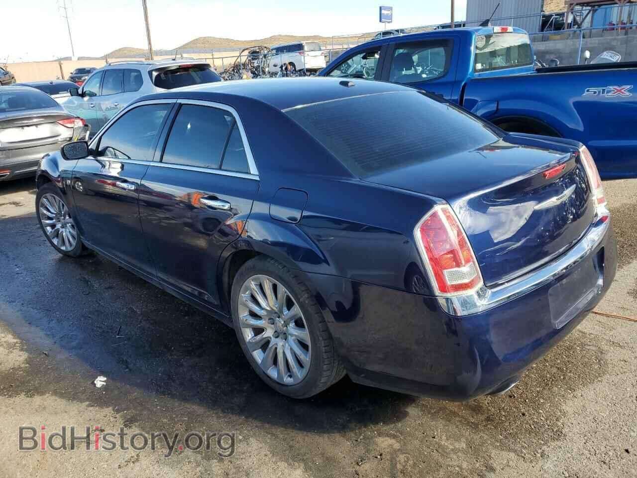 2013 CHRYSLER 300 - VIN: 2C3CCAAG0DH698007 - Фото 2