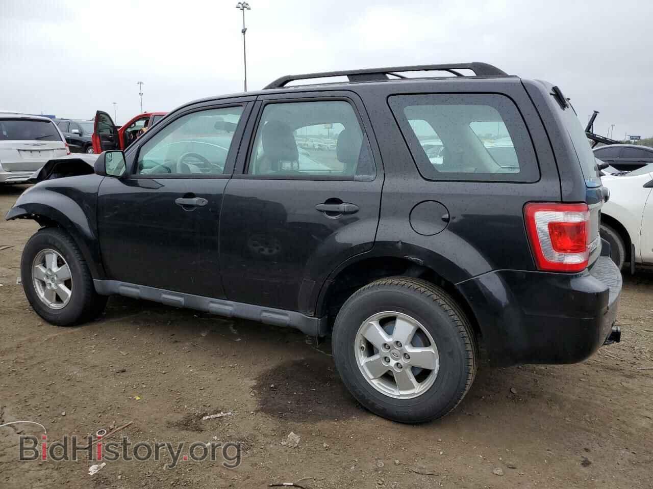 2011 FORD ESCAPE - VIN: 1FMCU0C72BKA86456 - Фото 2