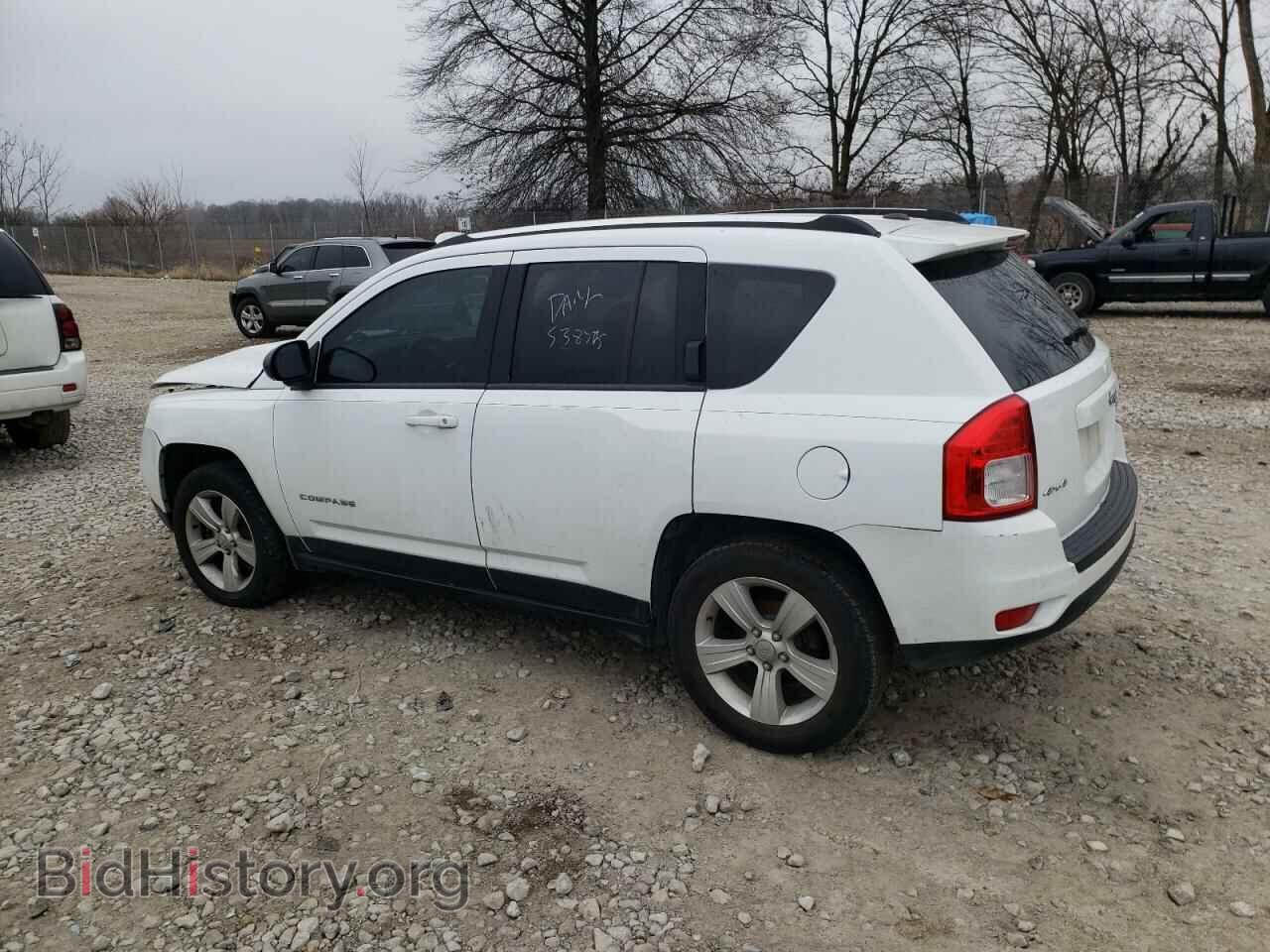 2012 JEEP COMPASS - VIN: 1C4NJDEB7CD538275 - Фото 2
