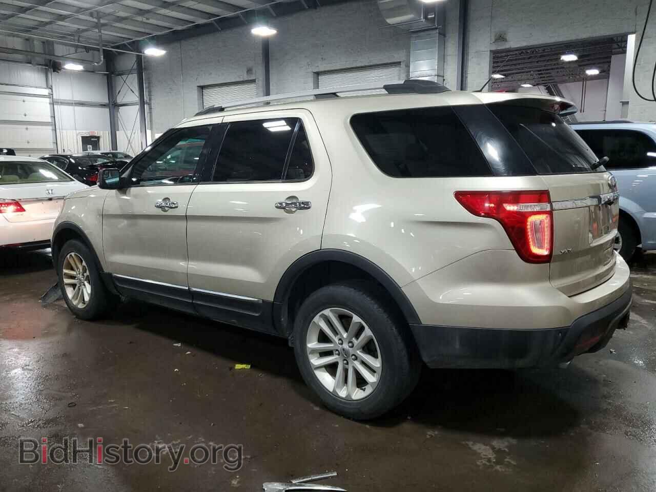 2011 FORD EXPLORER - VIN: 1FMHK8D81BGA22879 - Photo 2