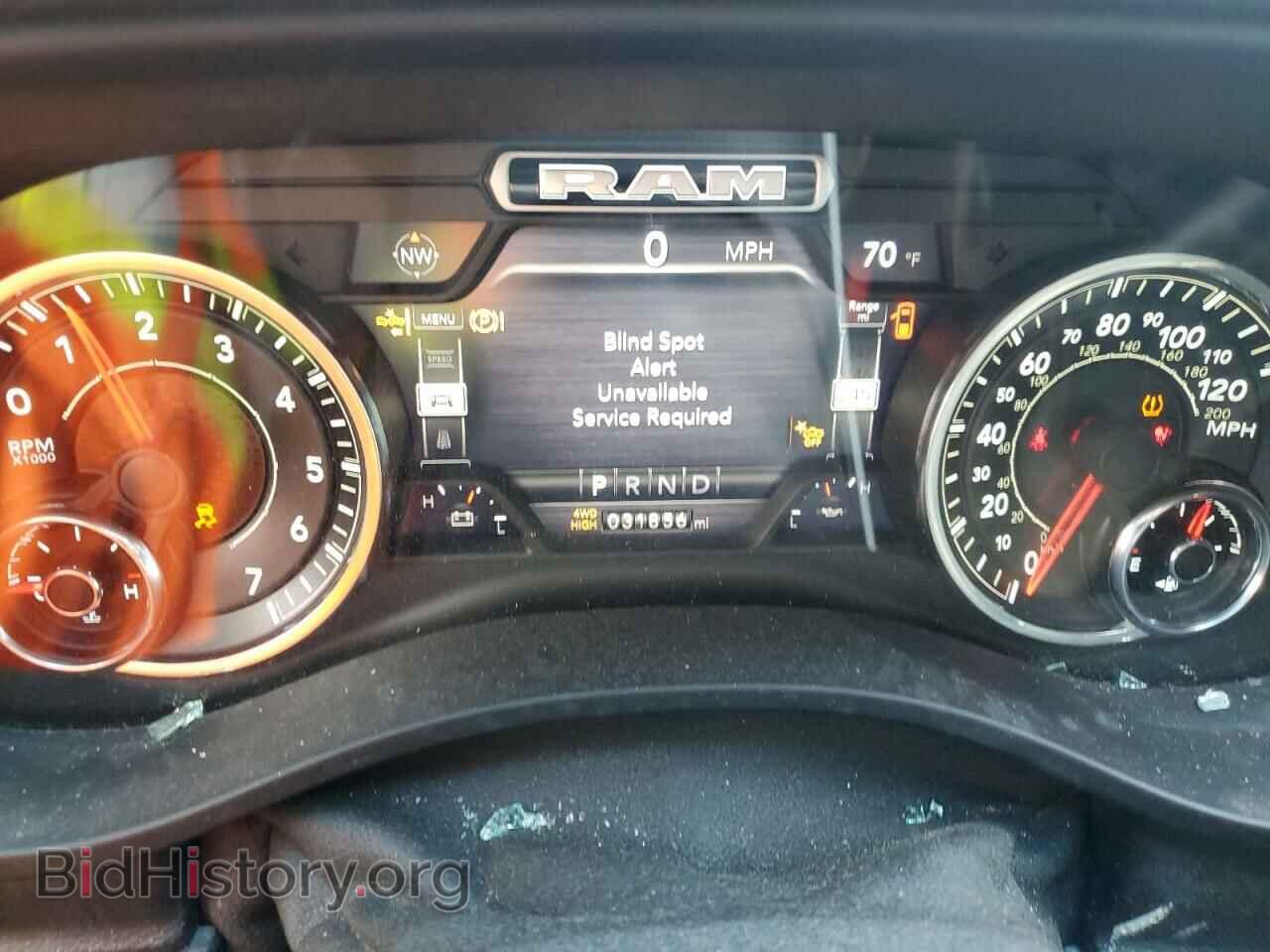 2021 RAM 1500 - VIN: 1C6SRFJT8MN693426 - Фото 9