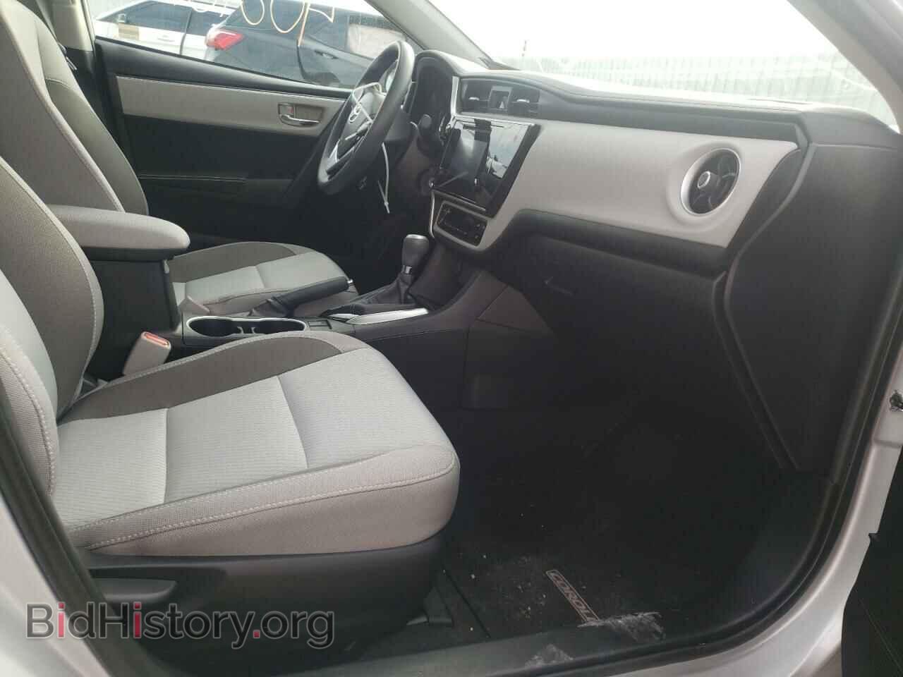 2017 TOYOTA COROLLA - VIN: 2T1BURHEXHC813980 - Фото 5
