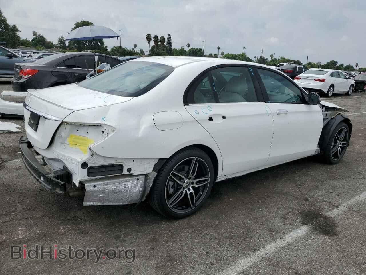 2019 MERCEDES-BENZ E-CLASS - VIN: WDDZF4JB2KA672299 - Фото 3