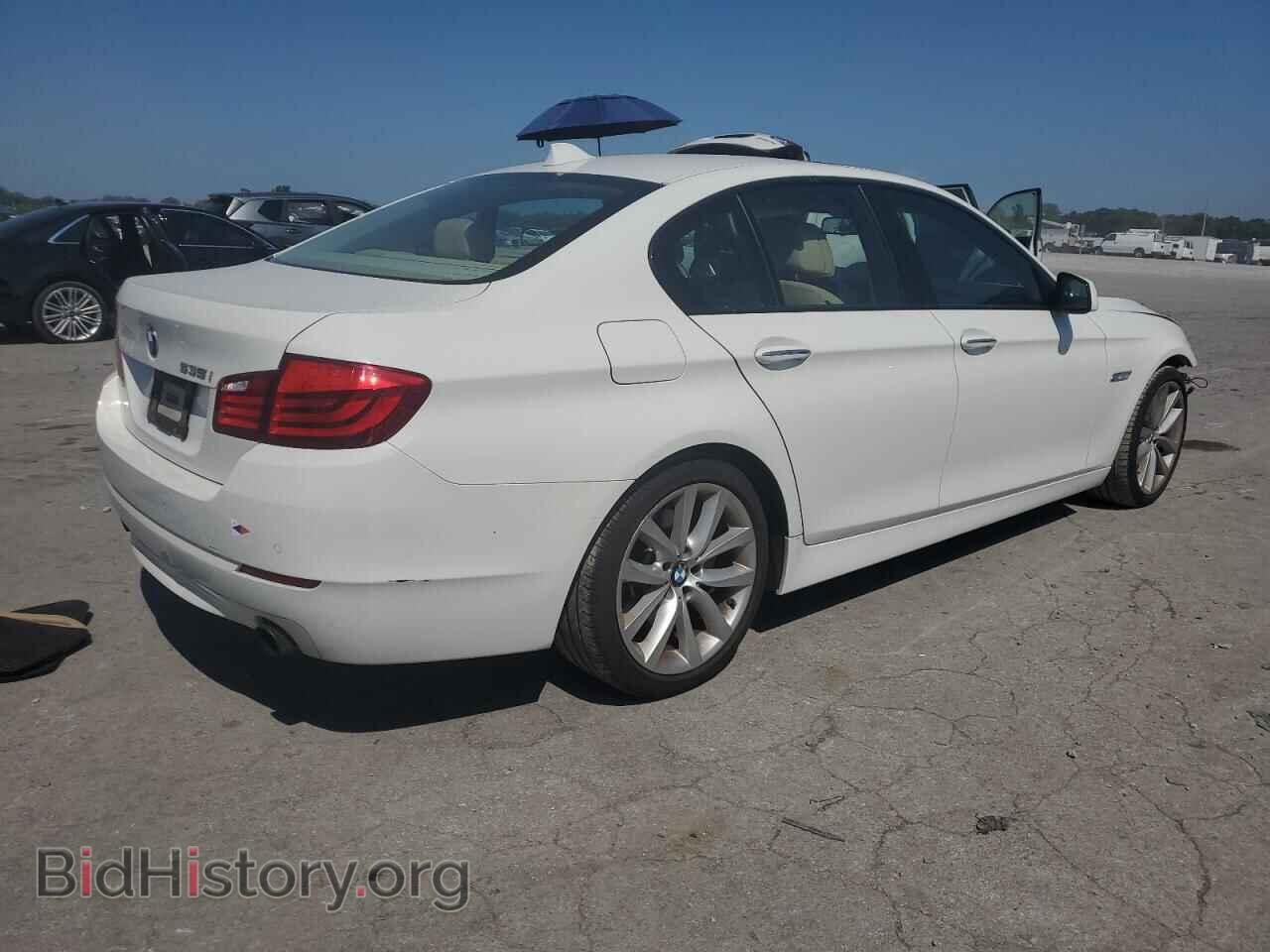 2011 BMW 5 SERIES - VIN: WBAFR7C53BC802606 - Фото 3