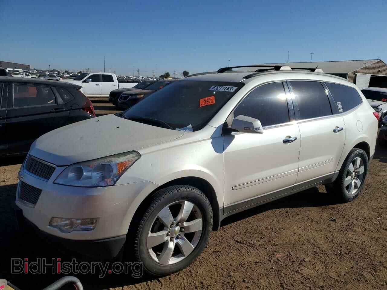 Фотография 1GNKVLED0BJ387502 - CHEVROLET TRAVERSE 2011