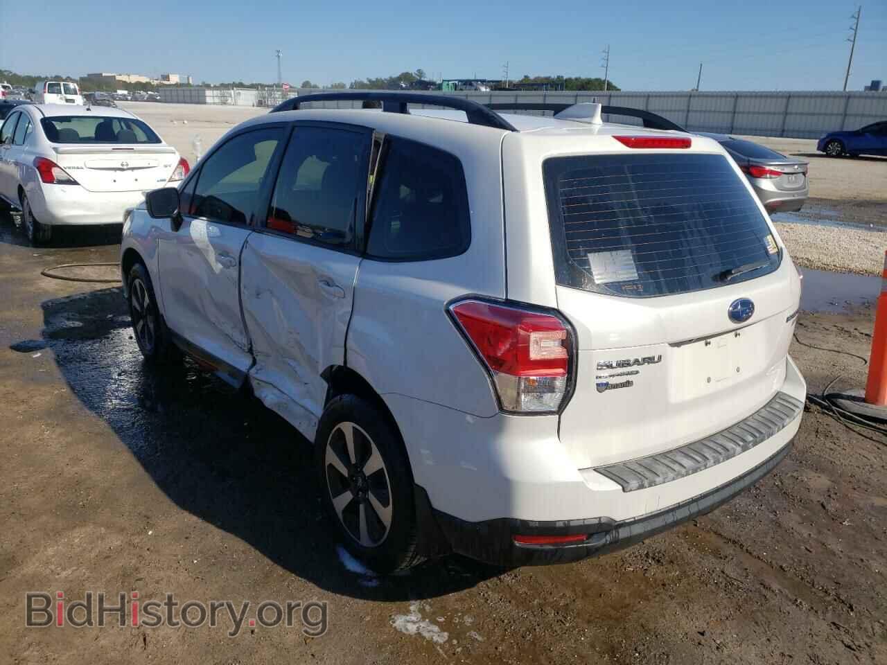 2017 SUBARU FORESTER - VIN: JF2SJABC7HH592952 - Фото 2