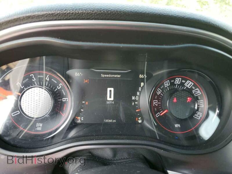 2016 Dodge CHALLENGER (VIN 2C3CDZAG3GH279858) — photo 9 of 12