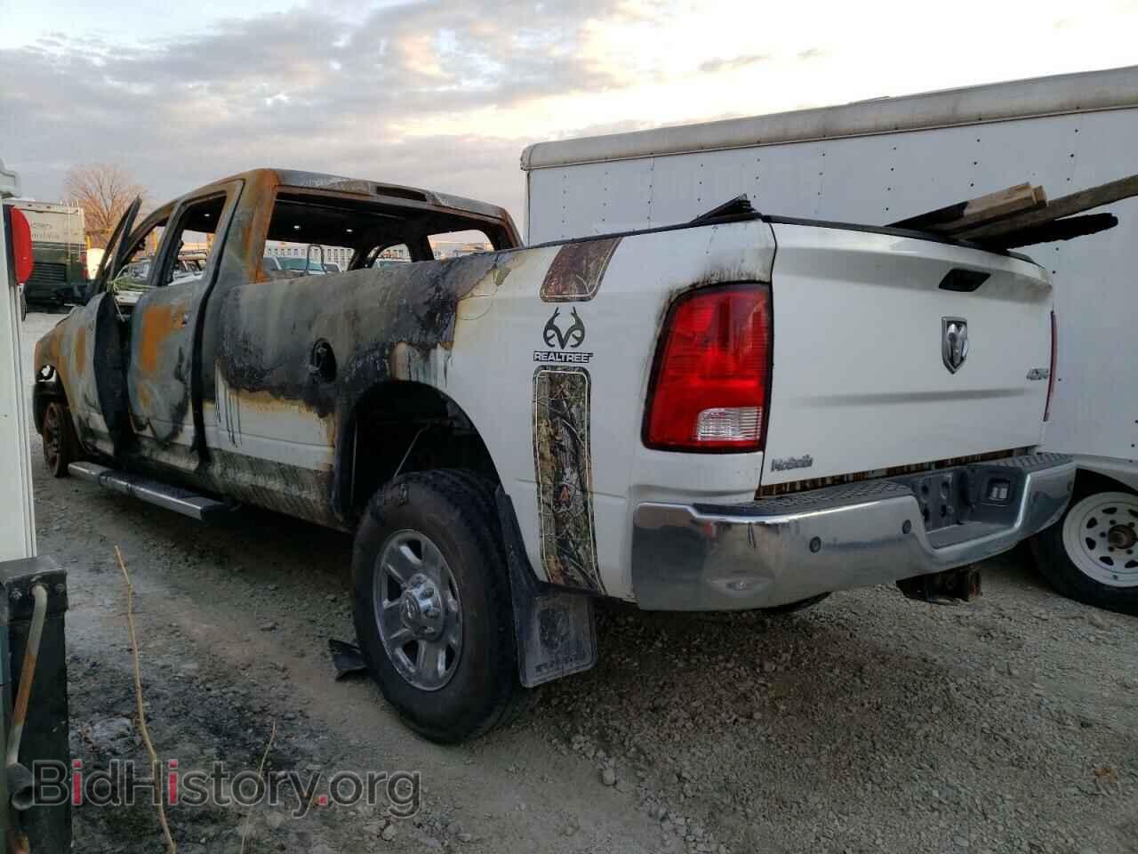 2017 RAM 3500 - VIN: 3C63R3GJ8HG638465 - Фото 2