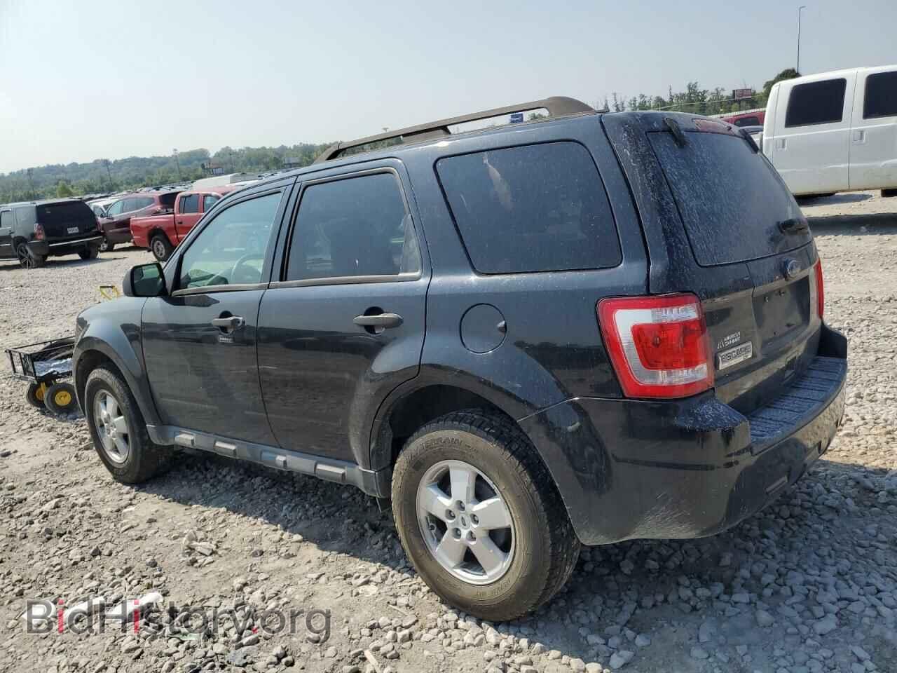 2011 FORD ESCAPE - VIN: 1FMCU9D79BKC12587 - Фото 2