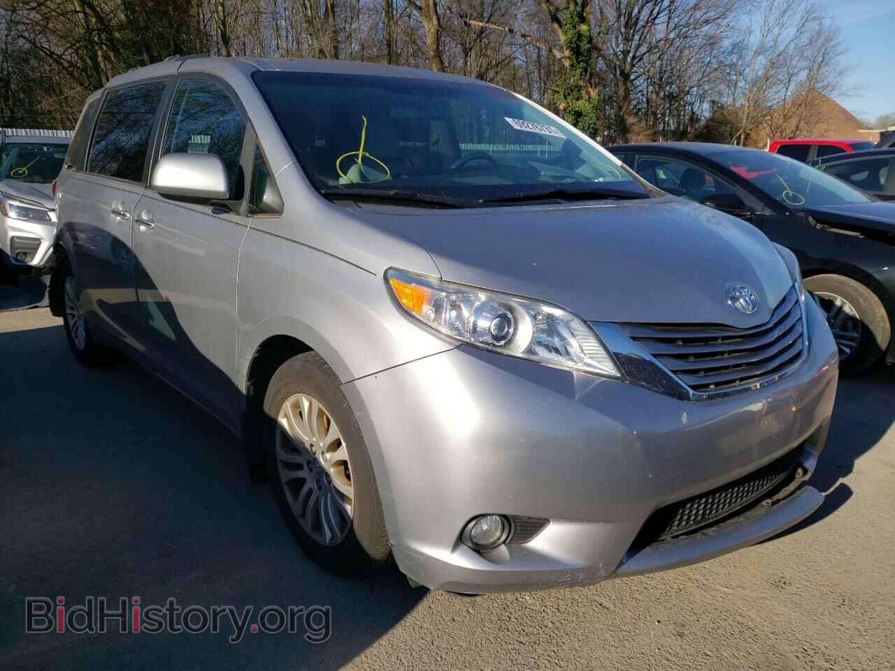 Фотография 5TDYZ3DC7HS818588 - TOYOTA SIENNA 2017